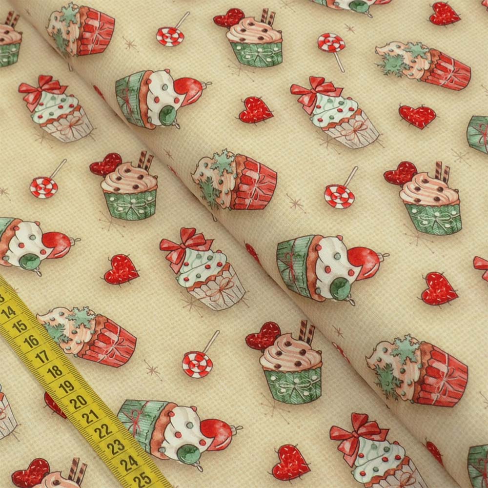 Tecido Estampado Para Patchwork - Mesa Posta Natal: Cupcakes Natal  (0,50x1,40) - Bazar Horizonte