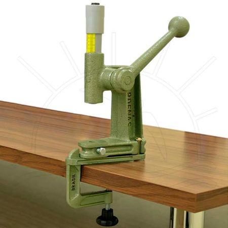 048923_000000_1 048923_000000_1