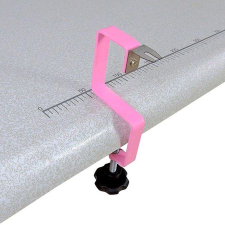 049570_000000_4 049570_000000_4