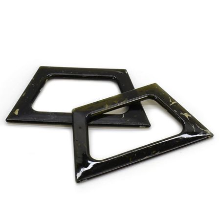 051492_000000_1 051492_000000_1